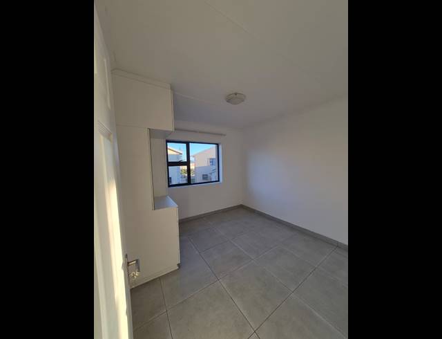 3 BEDROOM TOWNHOUSE FOR SALE IN MOSSEL BAY CENTRAL